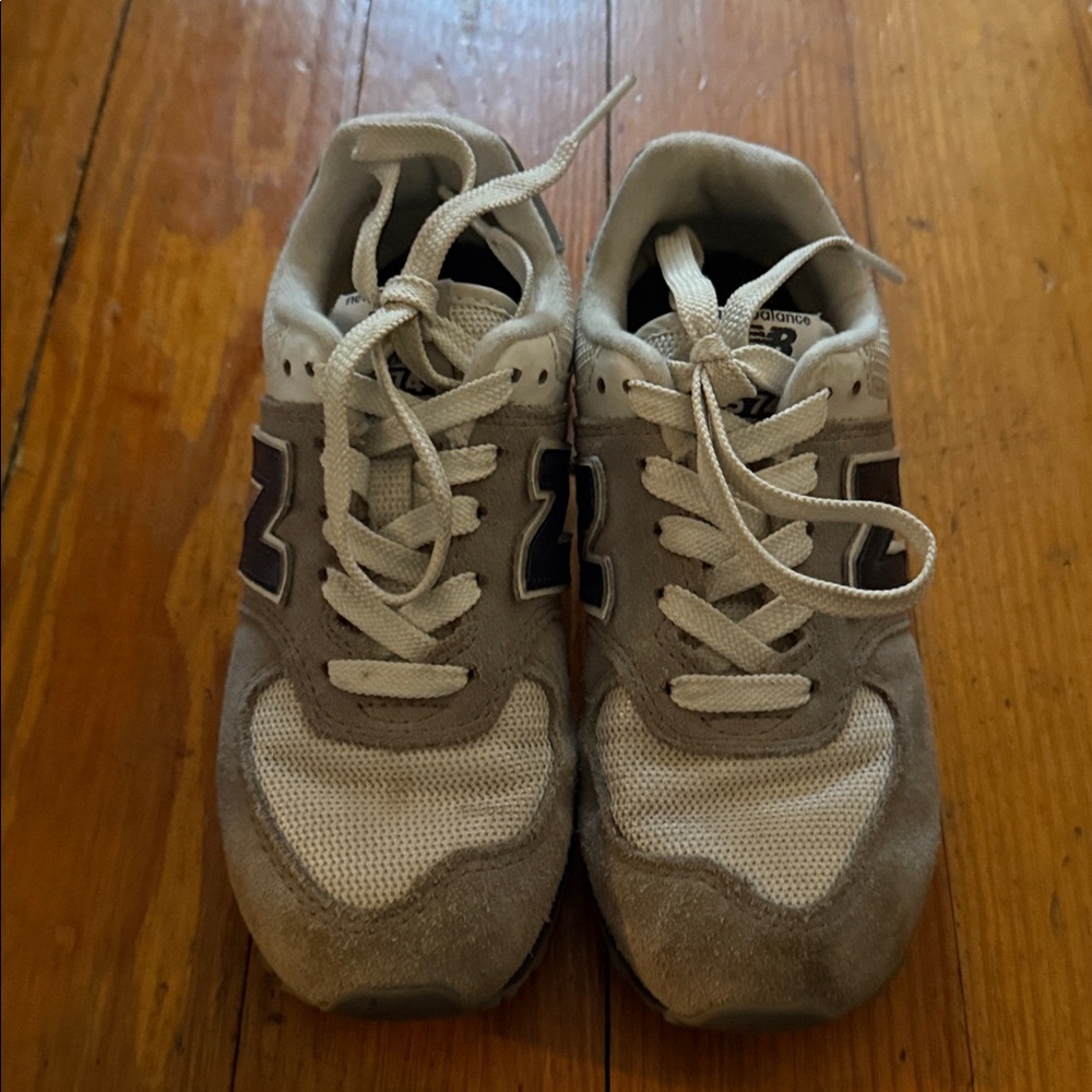 New Balance Classic Gray and White Shoes